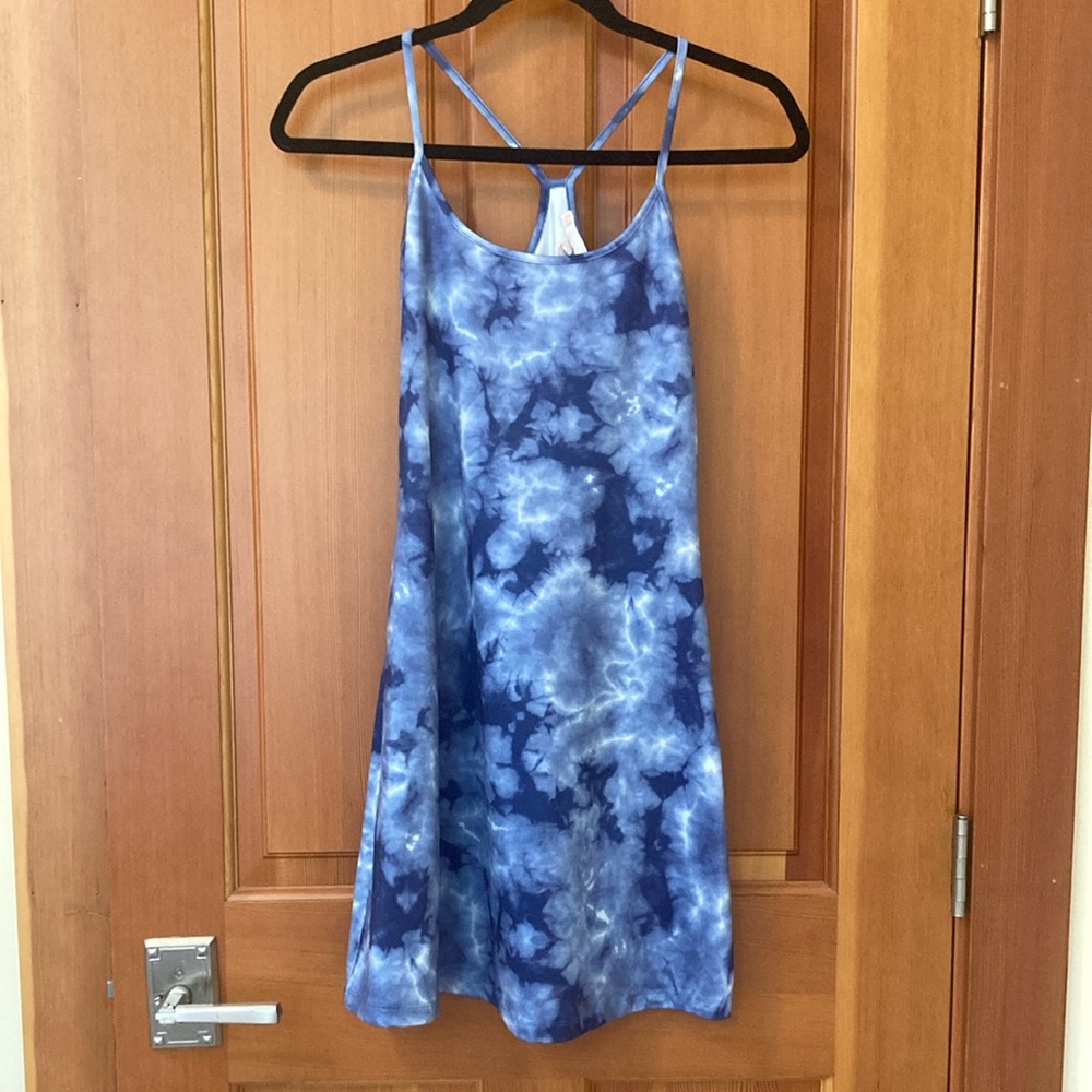 GB Blue Tie-Dye Strappy athletic Dress -built in shorts. Size xs NWT